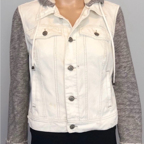 Free people white grey distress denim hood jacket fits like a Medium - Picture 3 of 4